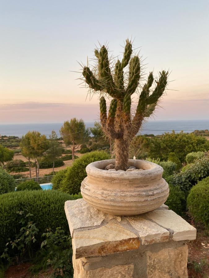 Hotel apartamentowy Lithies Sea View Boutique
