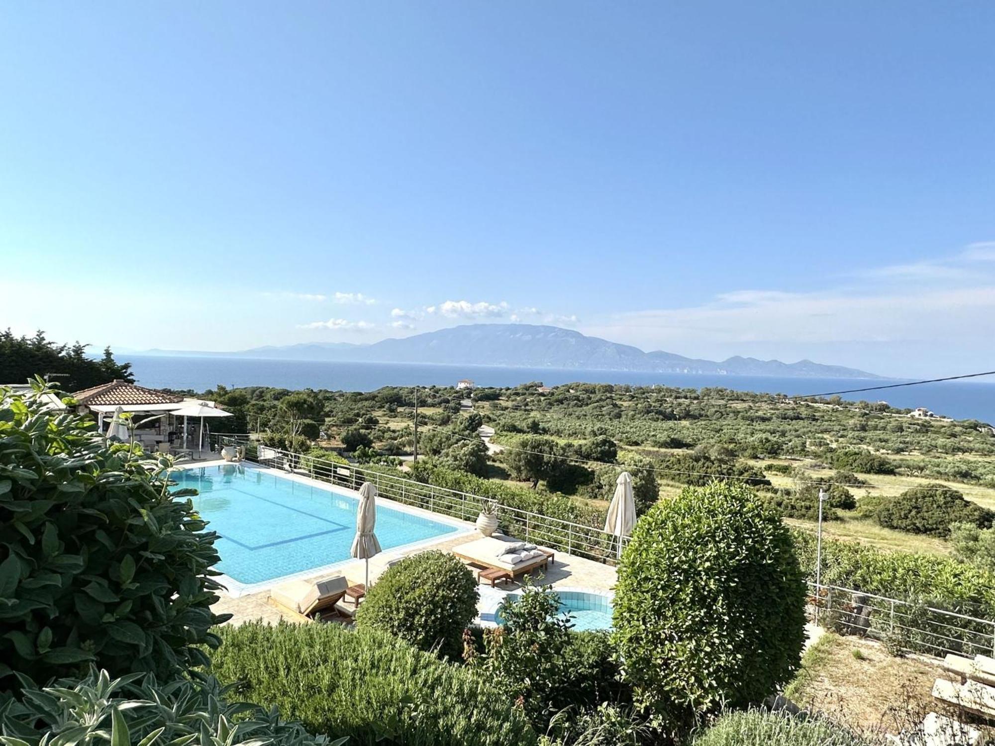 Hotel apartamentowy Lithies Sea View Boutique 2*